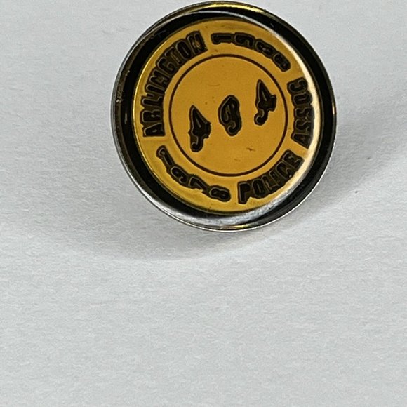 Arlington Police Association Pin 1978-1988 Lapel Pin Hat - Picture 2 of 6